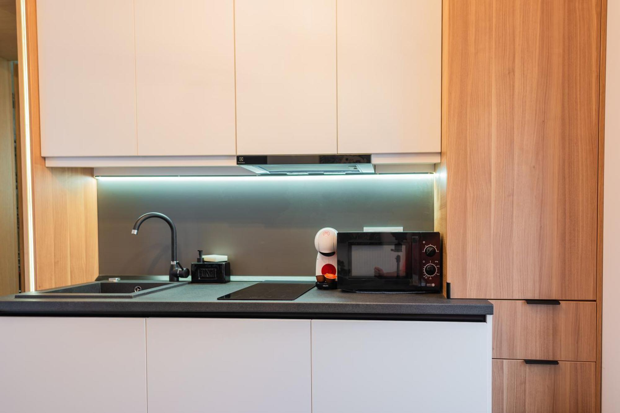 Fun House - Comfortable Stay With Garden And Near Parking 브라쇼브 외부 사진